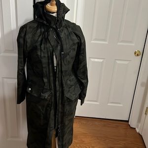 Camou trench rain coat